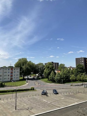 Achtung frisch gestrichen: Großzügige 4-Zimmerwohnung zu vermieten