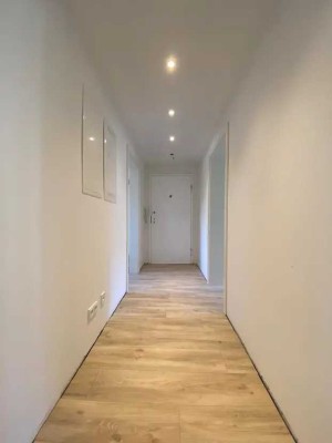 2,5-Zimmer Erdgeschosswohnung mit Süd/West Garten in München-Untermenzing