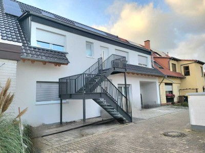 Exklusive 3-Zimmer-Wohnung mit gehobener Innenausstattung mit Einbauküche in Neulußheim