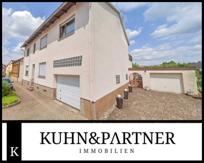 Kirkel | Großzügiges Zweifamilienhaus mit Potenzial – Freistehend in zentraler Lage
