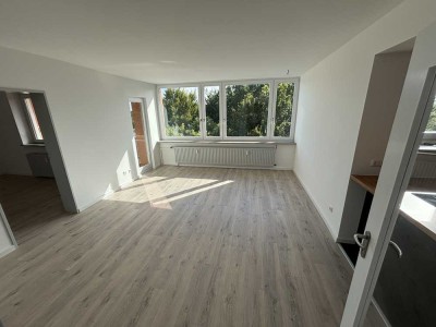 Erstbezug n Sanierung. Hell, ruhig familienfreundl. 3 1/2 Zi. Whg., SW Balkon, offene hochw.  Küche