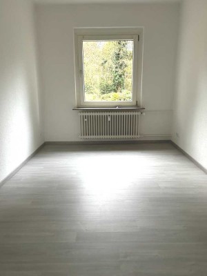 Frisch Sanierte 2 Zimmer Wohnung ab sofort verfügbar