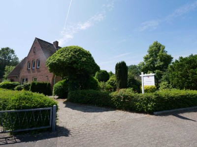 Geräumige Doppelhaushälfte mit großem Garten & Potenzial
