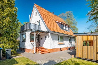 +++ Lichtdurchflutetes Einfamilienhaus mit sonnigem Garten, Balkon & Top-Lage +++