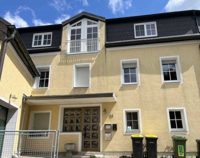 Preis reduziert! MFH mit Lagerfläche 14% Rendite! in Röslau-Bayern vom Eigentümer-teilw. Bj.2004