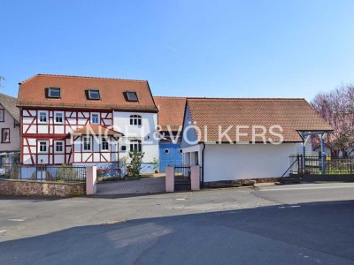 Traditionelles saniertes Fachwerkhaus mit Gästehaus und großzügigem Außenbereich