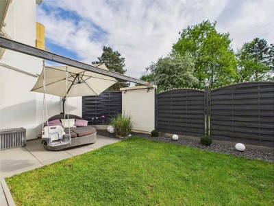LAUSCHIGES PLÄTZCHEN! TERRASSENWOHNUNG MIT GARTEN, EINBAUKÜCHE UND TIEFGARAGENSTELLPLATZ