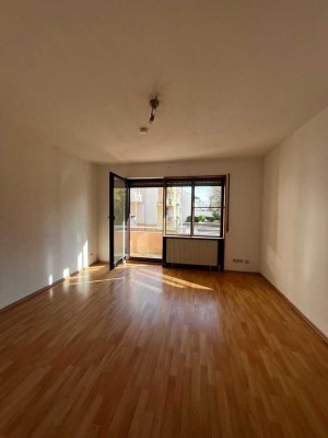 6% Rendite - Vermiete 1 ZKB Wohnung mit Balkon, Stellplatz und Keller! Ruhige Wohnanlage