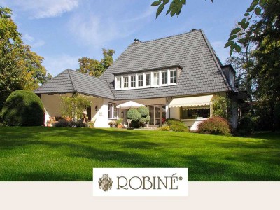 Repräsentatives Anwesen mit Außenpool in bester Lage von Ratingen - Hösel