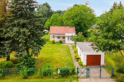 Garage, Terrasse, Nebengebäude, großes Grundstück: Einfamilienhaus mit viel Potenzial in Petershagen