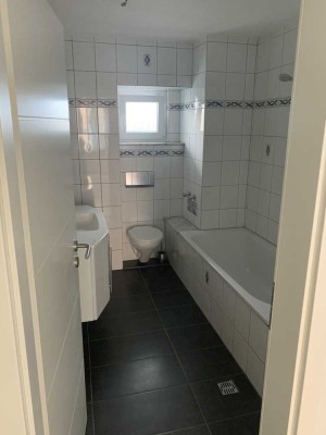 Stilvolle 3-Zimmer-EG-Wohnung mit EBK in Nieder-Ingelheim am Rhein