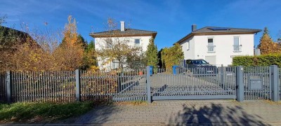 Moderne Stadtvilla in Stahnsdorf in ruhiger Lage mit Garten nahe Berlin und Potsdam
