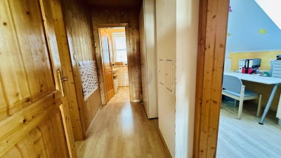 Besichtigungstag am 23.08.2025 !! Ihr Traumhaus in Peuerbach: Gepflegtes Einfamilienhaus mit Balkon und Garage