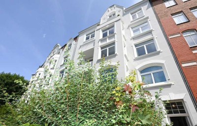 Großzügige Altbauwohnung mit traumhaftem Blick auf den Schrevenpark!