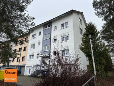 Helle 4,5-Zimmer-Dachgeschoss-Wohnung mit Balkon und Garage in VS-Villingen, Erbsenlachen