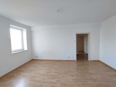 2- Zimmer-Wohnug sucht ruhige Mieter
