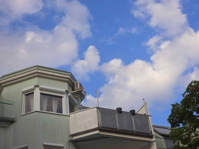 + Traumhafte Fernblickdachterrassenwohnung 80m² + Dachterrasse 5,62 m² + Klimaanlage, moderne Dan-Küche + 4 lichtdurchflutete Zimmer + €199.000,- + Tiefgaragenplatz +