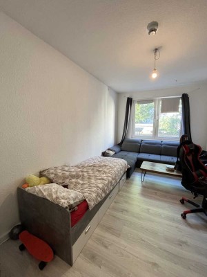 *PRAKTISCHE 2 ZIMMER WOHNUNG MIT BALKON* - IN DÜSSELDORF