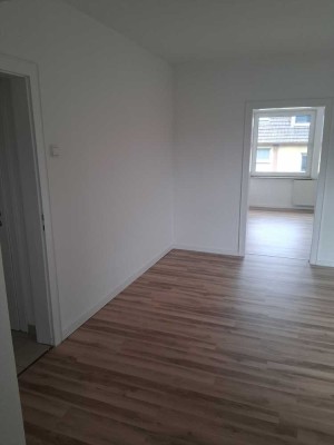 °°° Kleine 3- Zimmer-Wohnung mit offener Küche °°°
