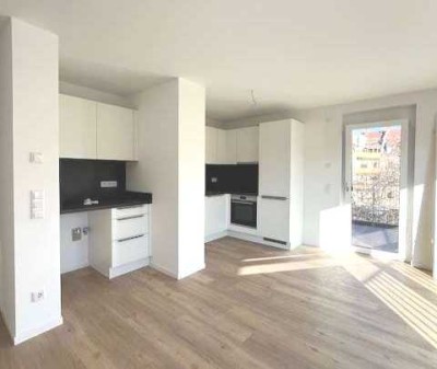 Helle Wohnung mit Einbauküche und Balkon! -Erstbezug & Neubau-