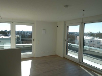 Wunderschöne, helle 2-Zimmer-Penthouse-Wohnung, Bergblick, sonnig und absolut ruhig