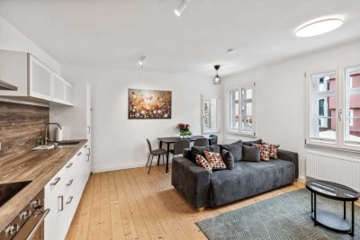 Gehobene 2-Raum-Whg mit EBK in Top-Lage. Provisionsfrei.