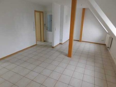 2 Zimmer Wohnung mit offenen Küchenbereich