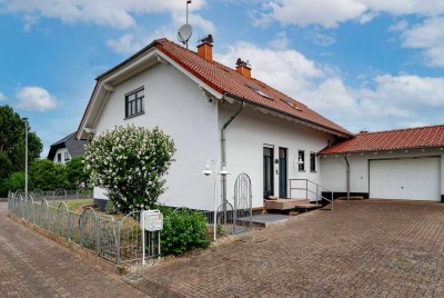 Grolsheim - Großzügiges exklusives Architektenhaus mit Einliegeroption & 3,10 m Deckenhöhe im EG.
