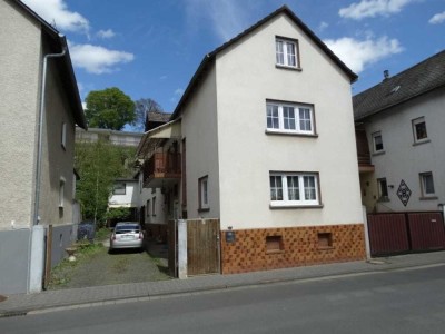 Ein-Zweifamilienhaus in Selters - Münster zu verkaufen.