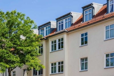 Bezugsfreie Wohnung in Babelsberg mit Einbauküche und Gartenmitbenutzung – keine Käuferprovision