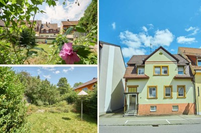 Ein-, Zwei-/Dreifamilienhaus mit Obstgarten plus Baugrundstück in zentraler Lage in Donaueschingen