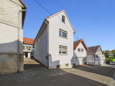 Für große Pläne - ideales Einfamilienhaus mit Garten und Platz auf drei Etagen in Altenstadt-Höchst