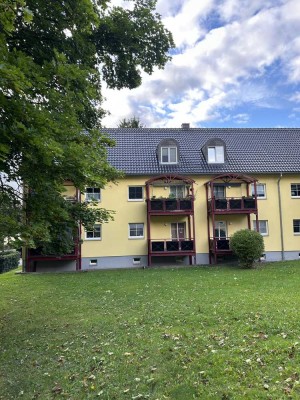 Ansprechende und vollst. renovierte 3-Raum-Maisonette-Wohnung geh. Innenausstattung ruhige Lage