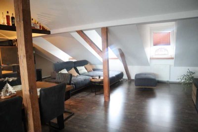 3-Raum-Wohnung mit EBK, Balkon, Terrasse und Stellplatz !!