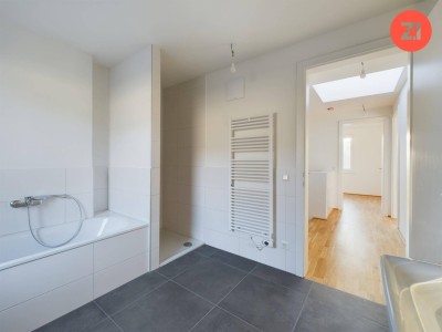 *AUGARTEN* Reihenhaus mit 5- Zimmer Terrasse und Garten