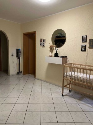 4-Zimmer-Wohnung mit 2 Balkonen zu vermieten