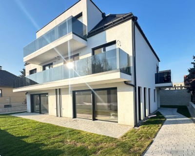 Exklusive Doppelhaushälfte zur Miete - stilvolles Wohnen in ruhiger Grünlage auf höchstem Niveau