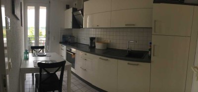 Schöne, geräumige voll möblierte zwei Zimmer Wohnung in Regensburg, Westenviertel