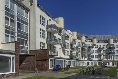 Wohnung in Bremen-Rönnebeck: Renoviert, Wesernah, mit Balkon!