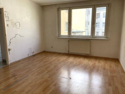 Freundliche Singlewohnung in guter Lage, Zimmer + Küche, Nähe Linie 2 +43!