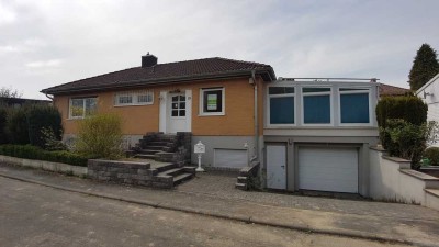 Winkelbungalow mit Wintergarten in Idstein/Walsdorf