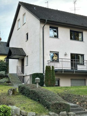 Zentral & dennoch Ruhig: Großzügige, GEPFLEGTE DHH mit sep. Souterrain Whg. in Busenbach