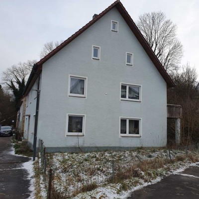 *Viel Platz für Ideen: Einfamilienhaus mit Scheune in Abtsgmünd zu verkaufen*