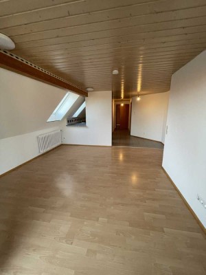 Schöne 3-Zimmer-Wohnung mit EBK in Pfronstetten