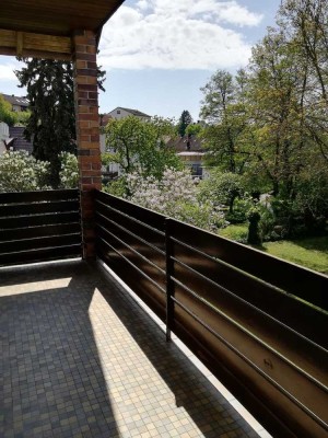 Helle 4-Zimmer-Wohnung mit Balkon und Garage in Rimpar