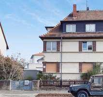 +Provisionsfrei+ Charmantes Dreifamilienhaus – Ihre Chance zur individuellen Gestaltung!