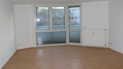 Gemütliche 1,5 R-Wohnung inklusive Küchenzeile mit Sonnenbalkon