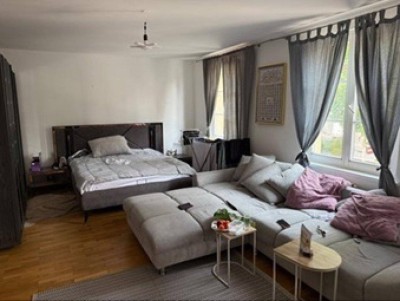 Singles oder Pärchen! Günstige Ein-Zimmer Wohnung in verkehrsgünstiger Lage in 1170 Wien, befristet vermietet bis Juni 2027