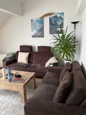 Eine schicke Maisonette 3 - ZKB mit Dachterrasse sucht nette Mieter.