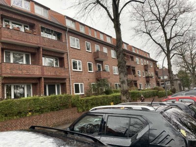 Geschmackvolle 3-Raum-Wohnung mit gehobener Innenausstattung mit Balkon und EBK in Hamburg Ohlsdorf
